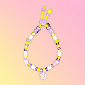 Collier fleur pour chien Lorea Mauve en perles céramiques EM, création artisanale PEPS4PETS®, avec fleur décorative, perles mauves, lilas, jaunes pastel et blanches, monté sur une paracorde de 4 mm et fabriqué à la main à Bayonne.